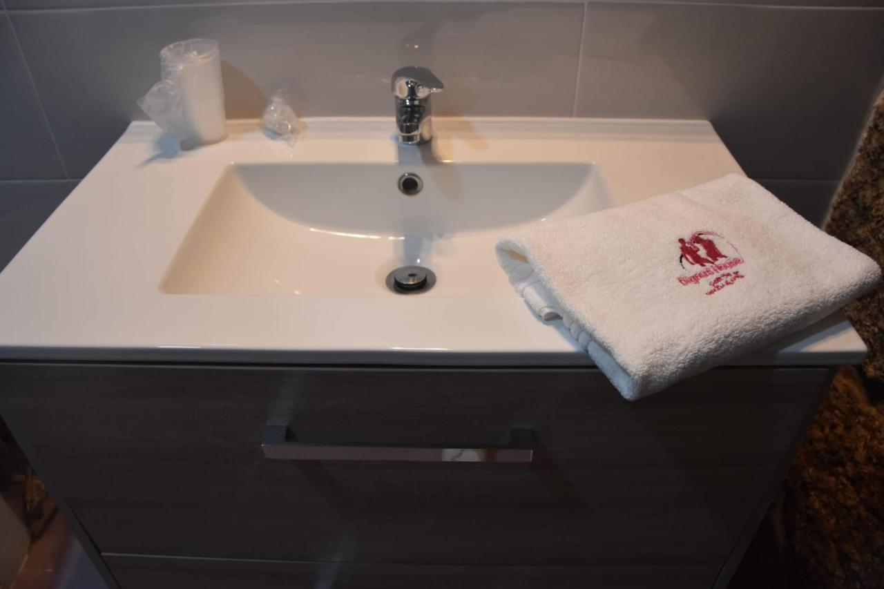 فندق Dignus House Folhadosa المظهر الخارجي الصورة